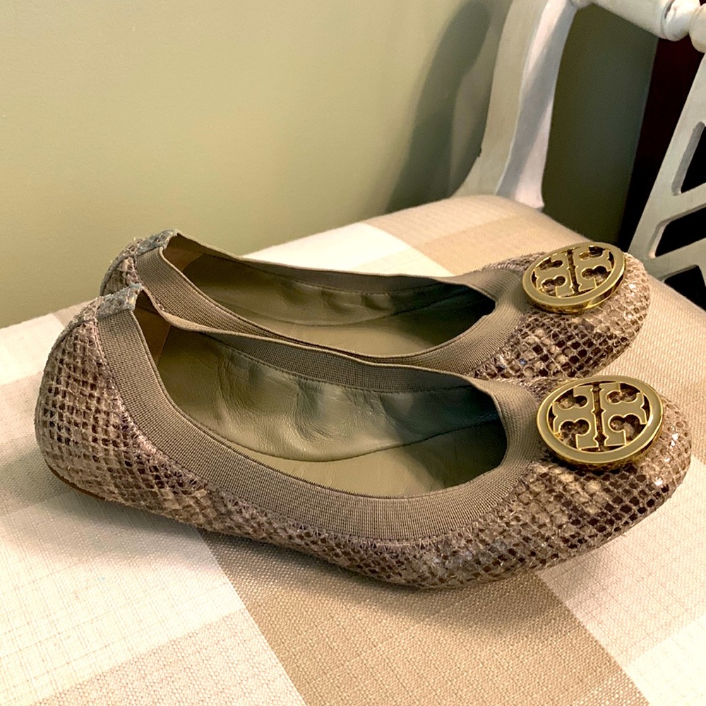 Tory Burch snake print flats 6.5